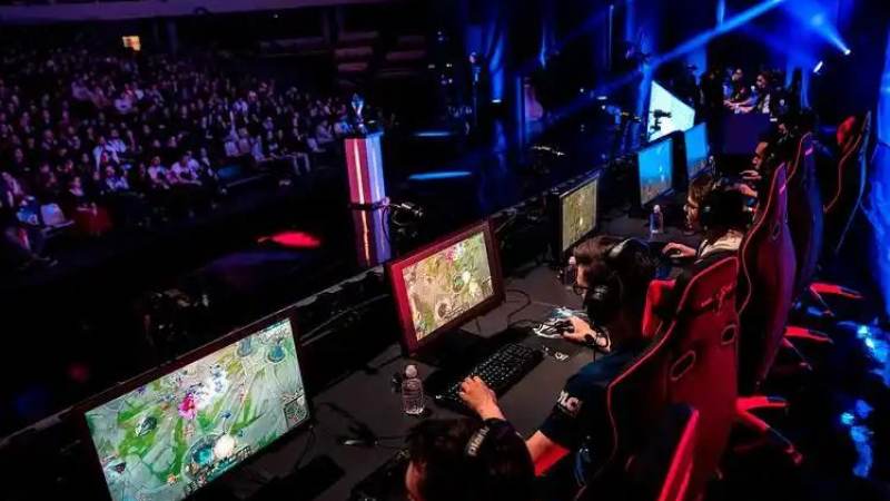DOTA2国际邀请赛赛制怎么理解，从小组赛到总决赛的完整晋级逻辑